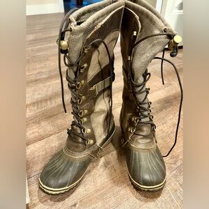 Sorel Tall Lace-Up Boots Women Size 6